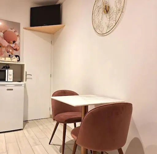 Le Des Ambans דירה